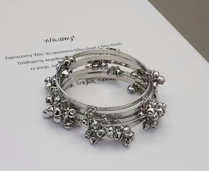 Elegant Silver Charm Bangles Set – Premium Stackable Bracelet Collection for Women